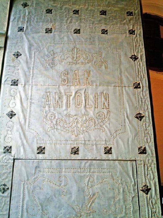 ANTOLIN 9 puerta_de_entrada