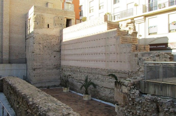 Muralla-de-Veronicas-690x455
