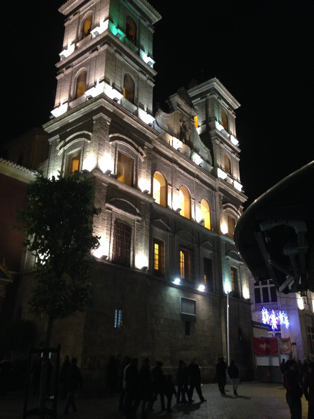 la-plaza-urbana-de-murcia-mas-frecuentada-a8e32f30a175bb61cc21b72b273459e9